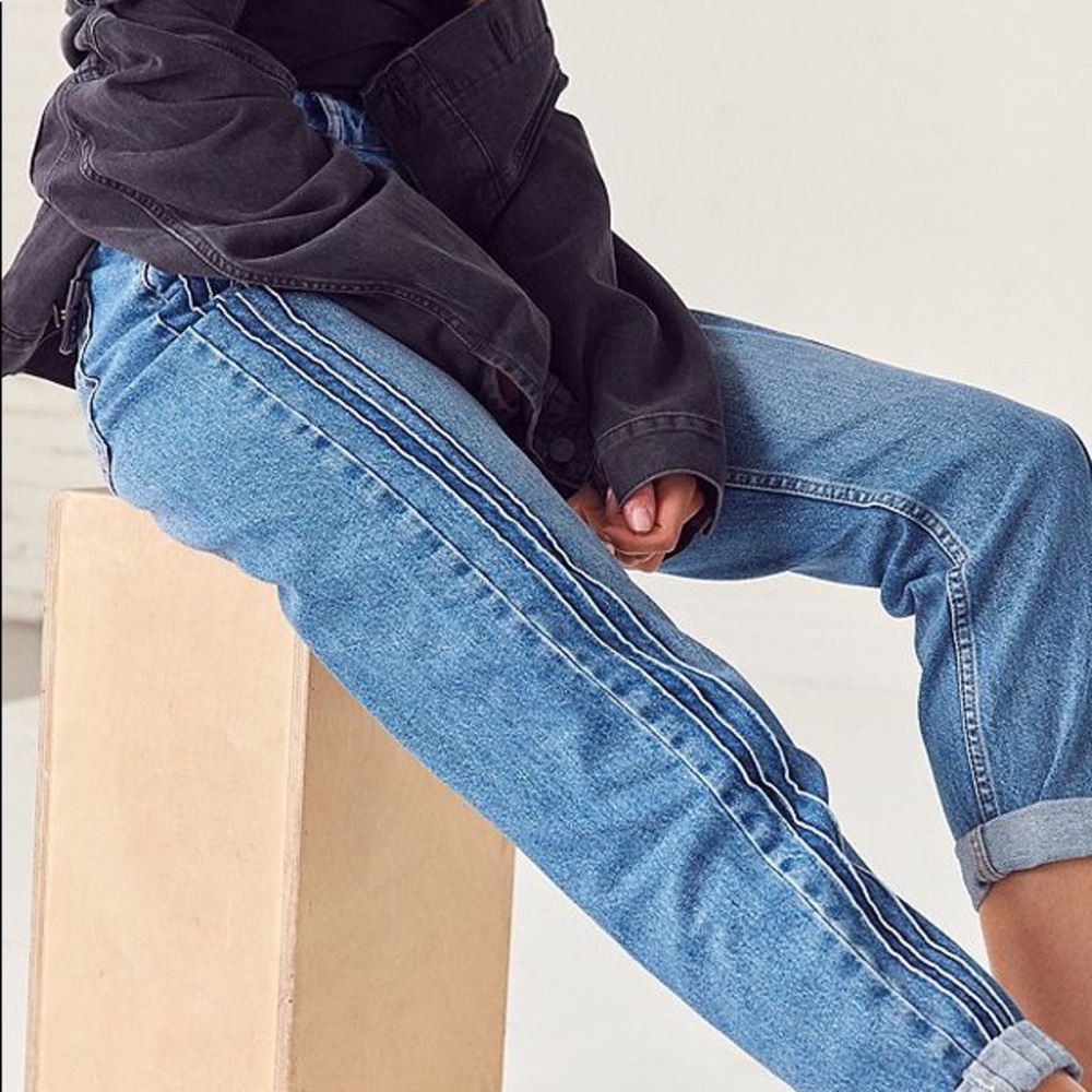 Urban Outfitters BDG Pintuck Mom Jeans